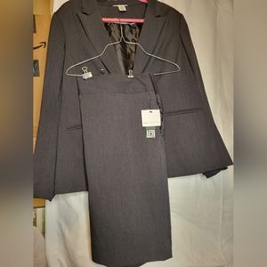 New Liz Claiborne grey suit size 18